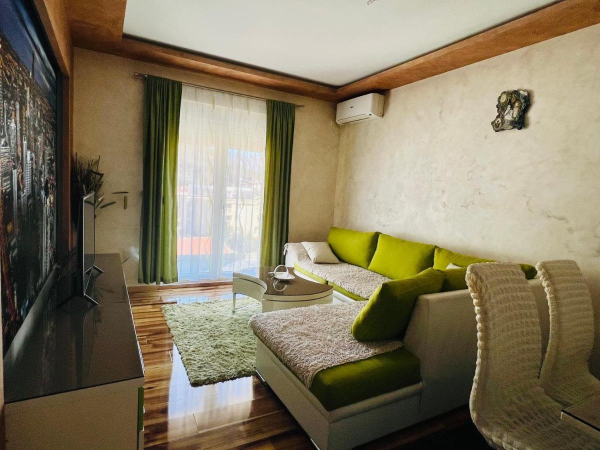 Zevs 2 Apartment